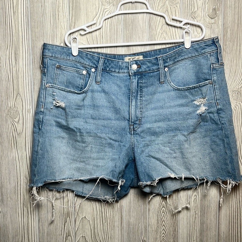 Women’s Madewell High-Rise Denim Shorts Distressed Size 18W